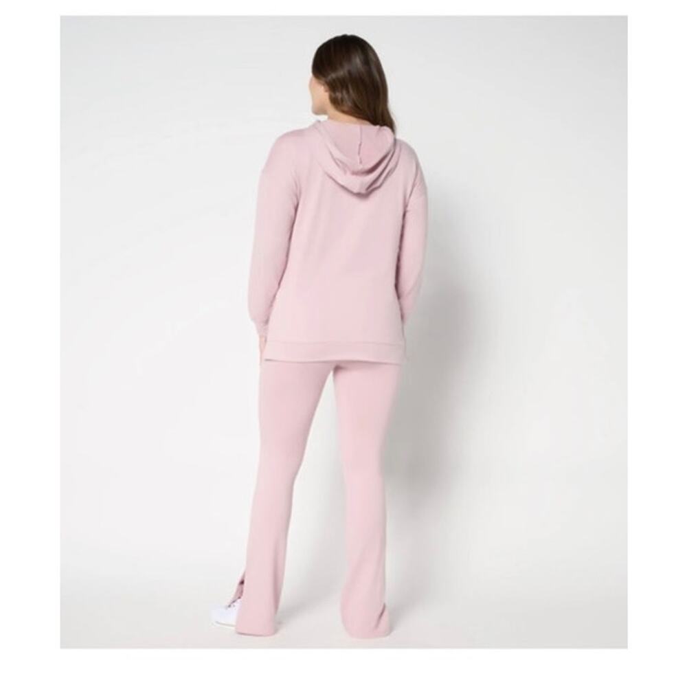 Barefoot Dreams NWT Size XS Stretch MC Butterchic Hoodie and Flare Pant Set Pink - Picture 3 of 6